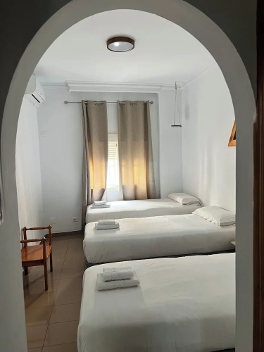 Economy Triple room