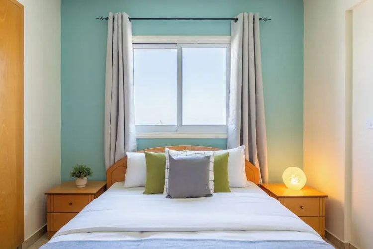 Bayview 2-BR Apartment in Larnaca
