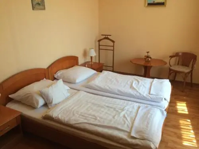 Karádi Hotel