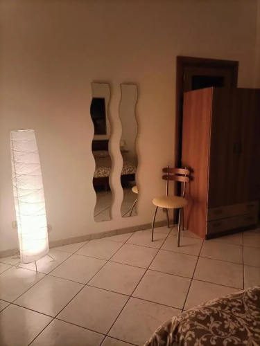 Lady's house