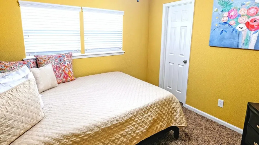 3Bdrms 2Bath 3Beds - Energy Corridor 6