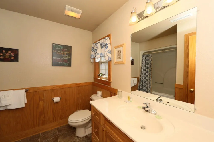 Cedar Falls 8 - Three Bedroom Chalet