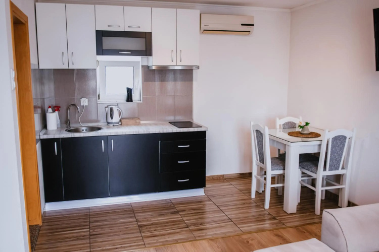 Studio Apartment Dzungla