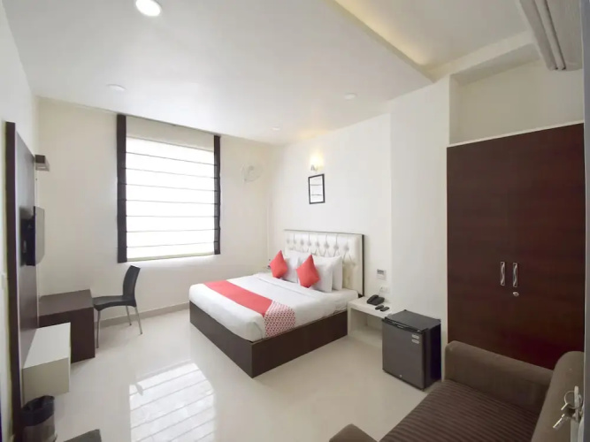 OYO 7110 Hotel Prince