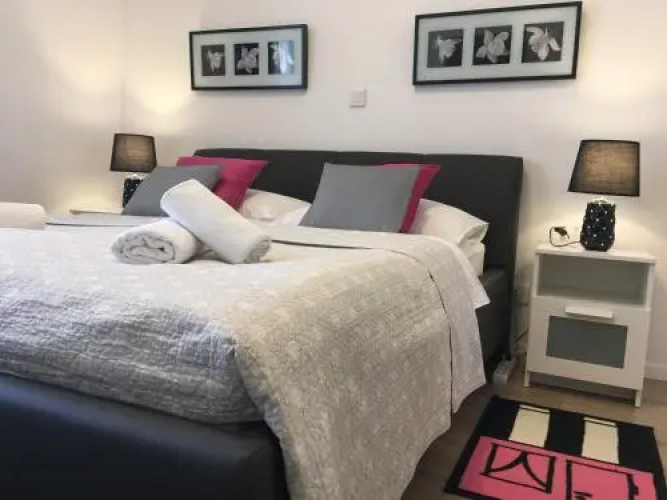 Downtown Luxury Apartment