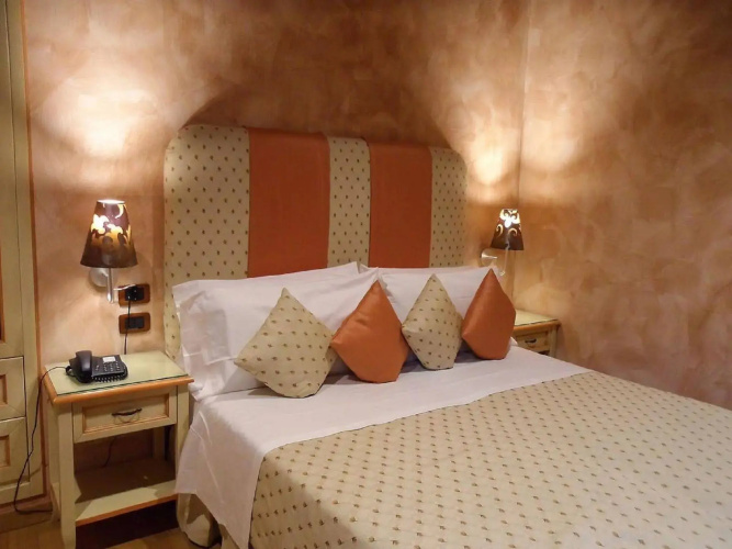 Condotti Rooms