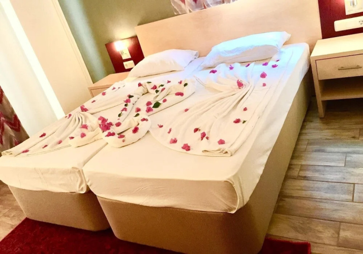 Side Elis Hotel