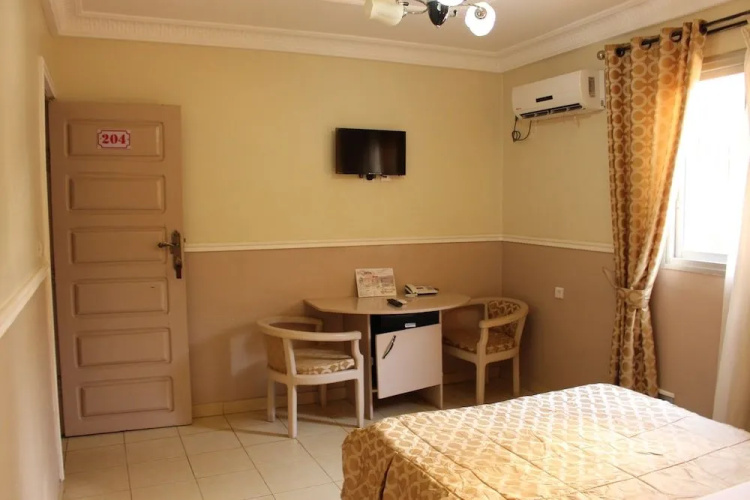 Indra Hotel