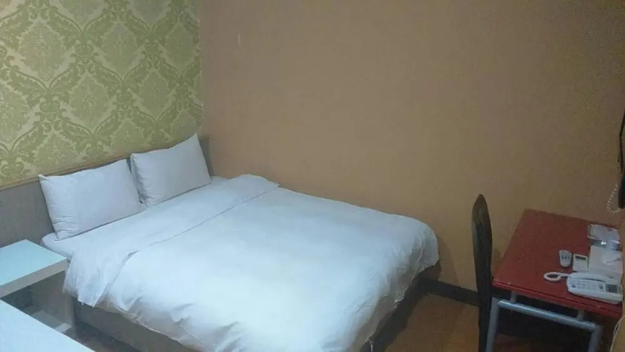 Baoshan Hotel
