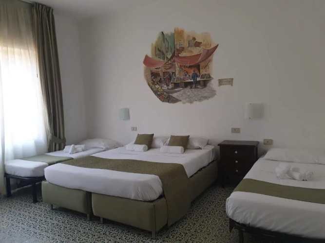 Standard Quadruple room