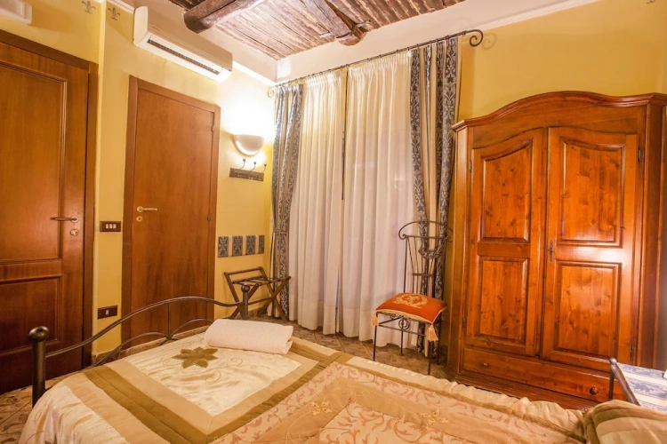 Deluxe Twin room with balcony and with city view