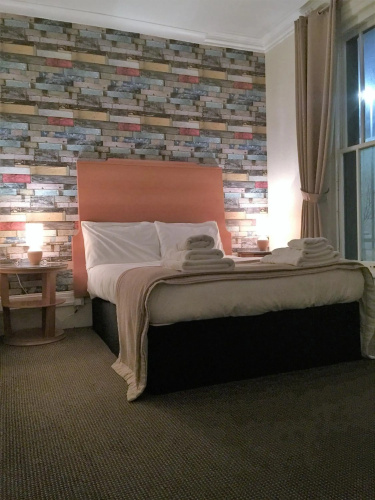 Town House Rooms