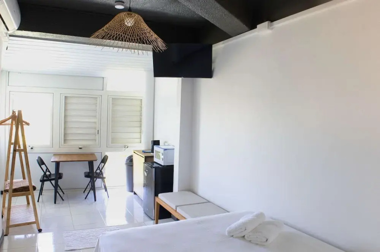 Airport Manini Lodge Studio 4