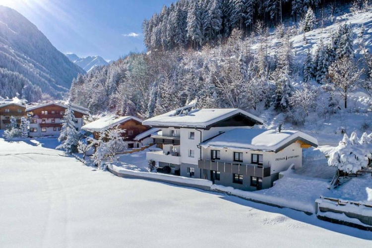2 Bedrooms Apartment with balcony