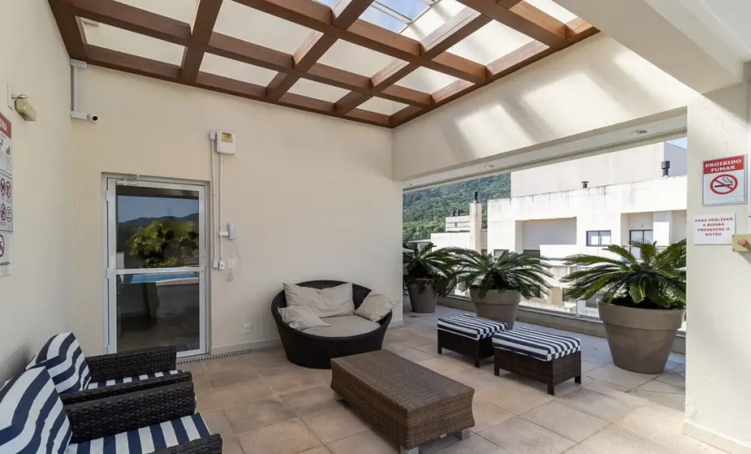 Apt With Private Barbecue and Pool Pea1301