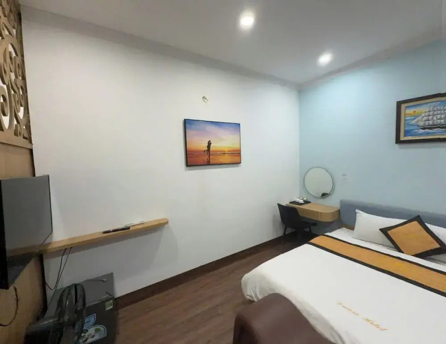 Dream Hotel
