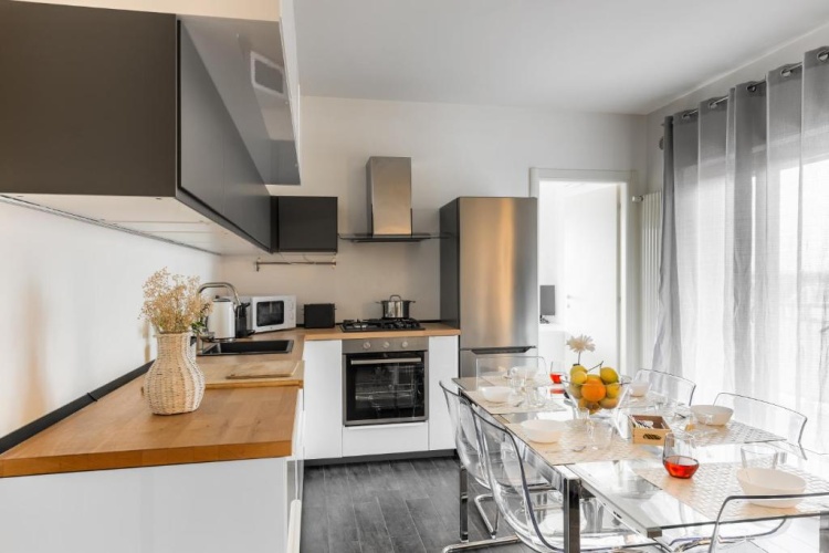 2 Bedrooms Apartment