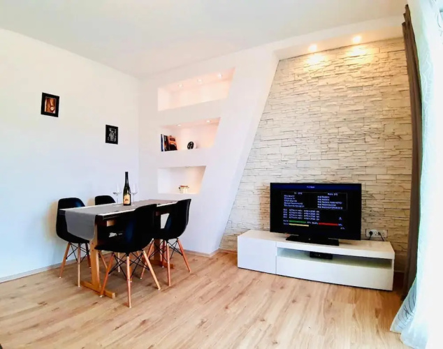 Apartments and Rooms Viskic