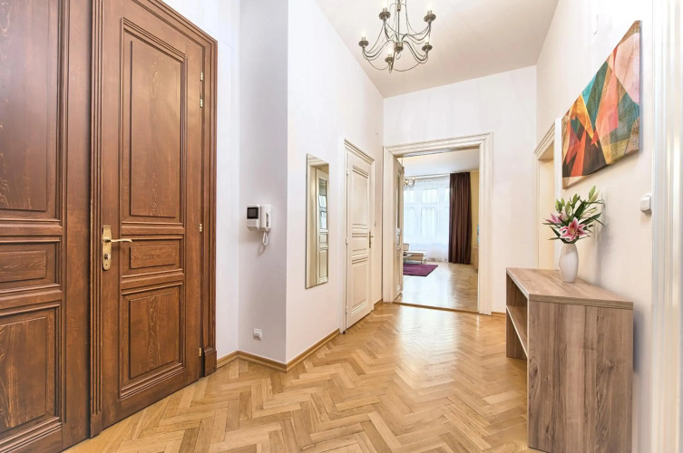 Maiselova 5 Apartment