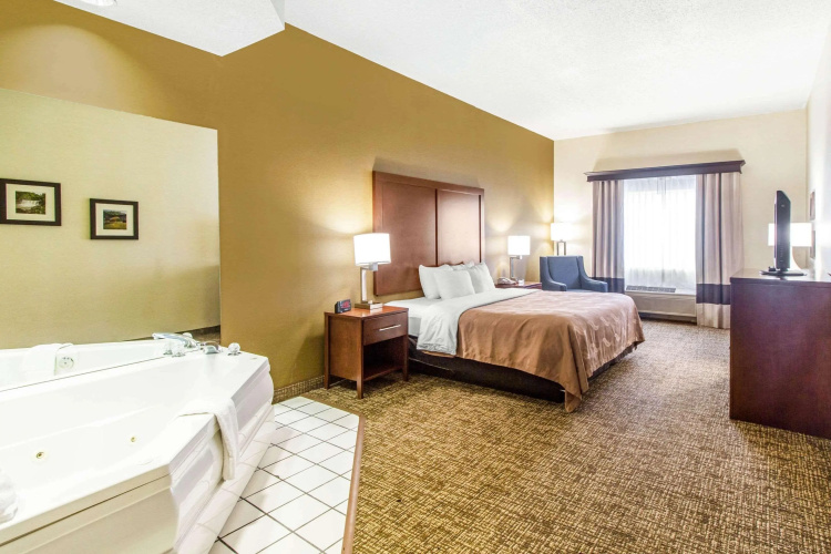 Quality Suites Corbin North