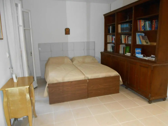 Elena's old Corfu town apartment