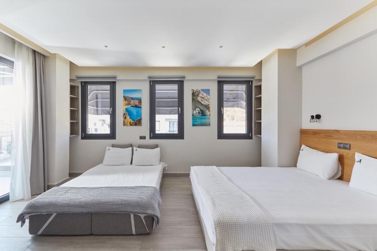 Standard Quadruple room with mountain view