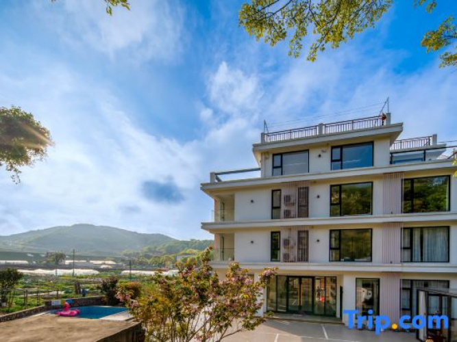 Shengsi Pushu • 18 mu B&B