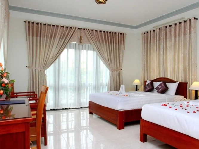 Standard Triple Family room
