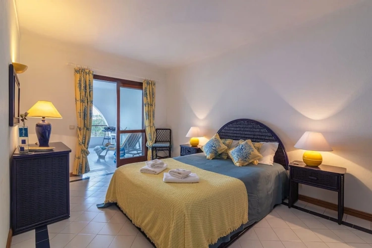2 Bedrooms Apartment with balcony