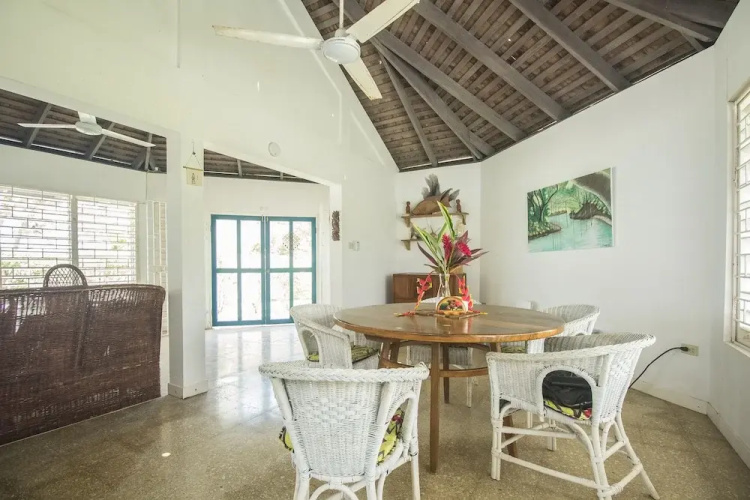 Villa Island Breeze
