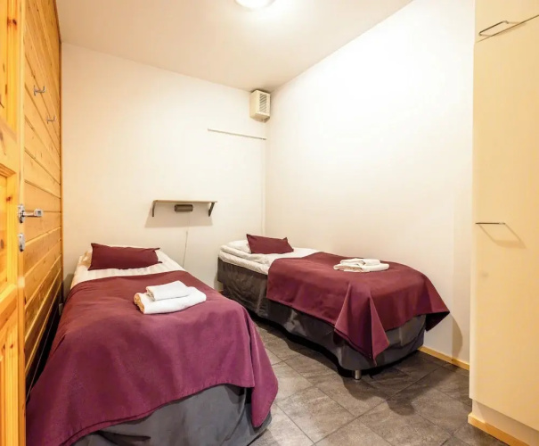 Spacious 3BR Apt. with Sauna