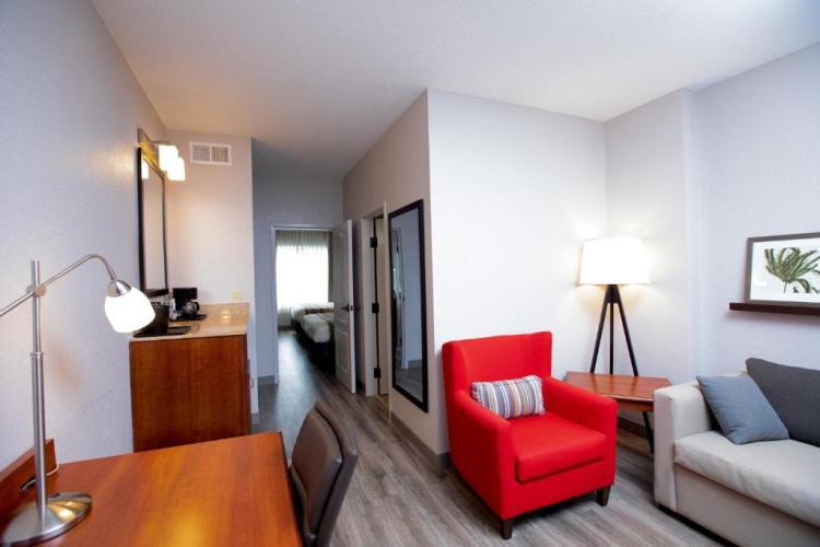 1 Bedroom Quadruple Suite
