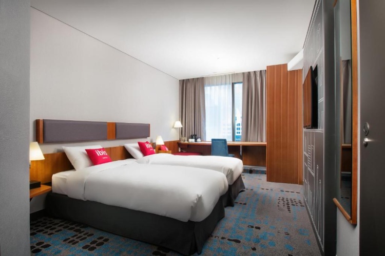 Standard Twin room