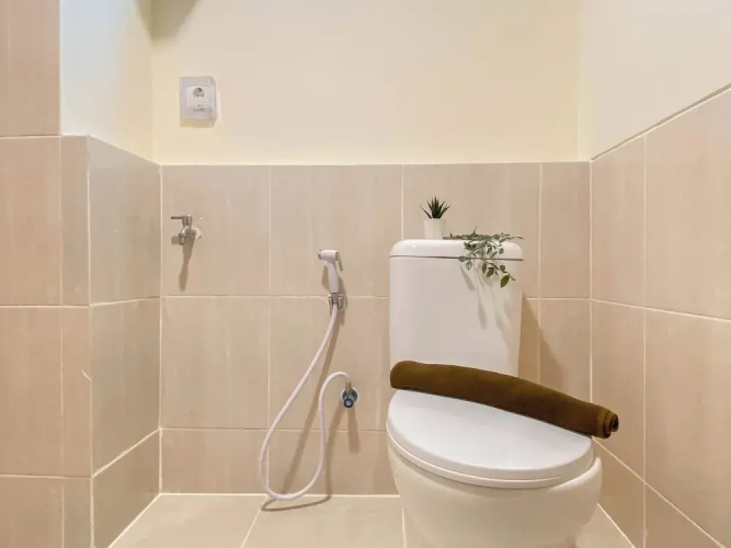 Warm Neutral 2Br At Meikarta Apartment