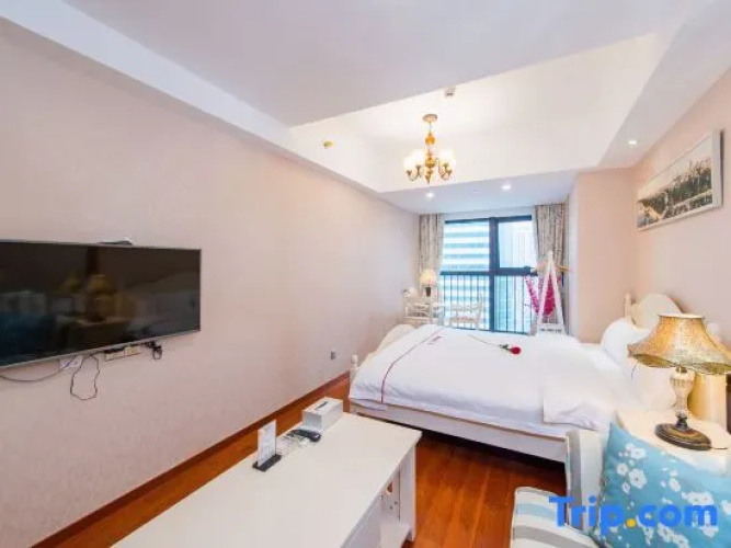 Pengcheng Apartment