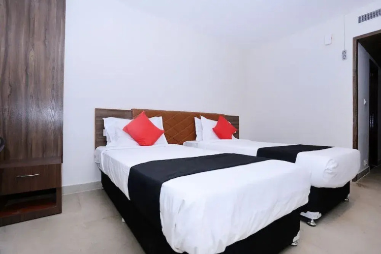 The South Gate by OYO Rooms
