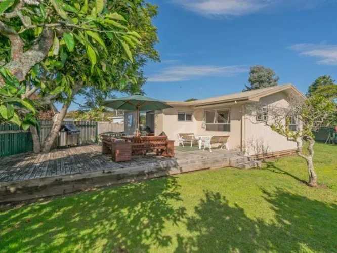 3 Bedrooms Cottage