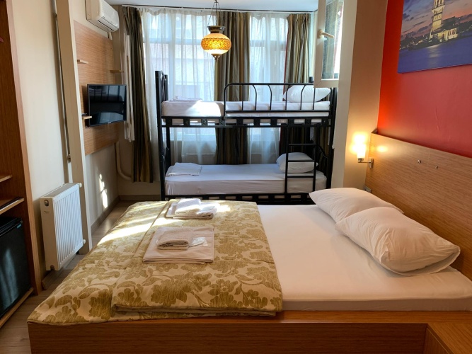 Triple room