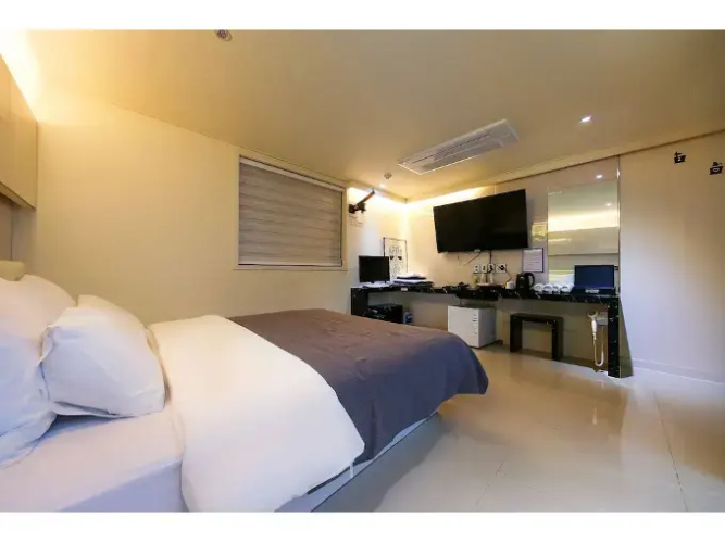 Pohang Black Hotel