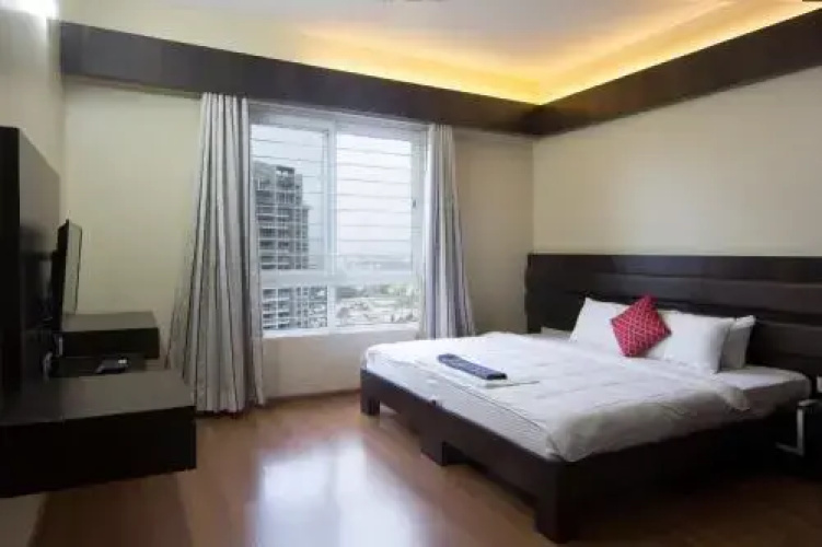 Amanora Service Apartment