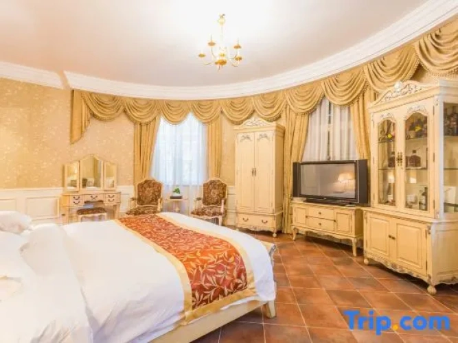 2 Bedrooms Double Suite