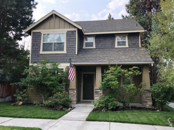 4 Bedrooms Cottage