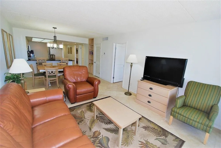 Breakers Unit #307 2 Bedroom Condo by RedAwning