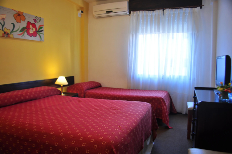 Hotel Arona