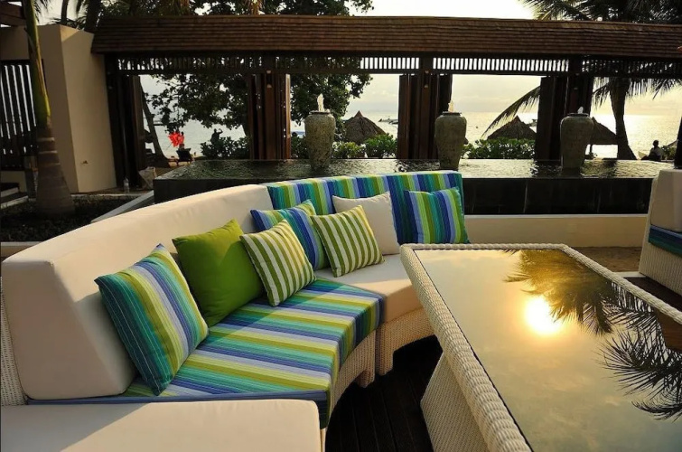 Royal Beach Hotel