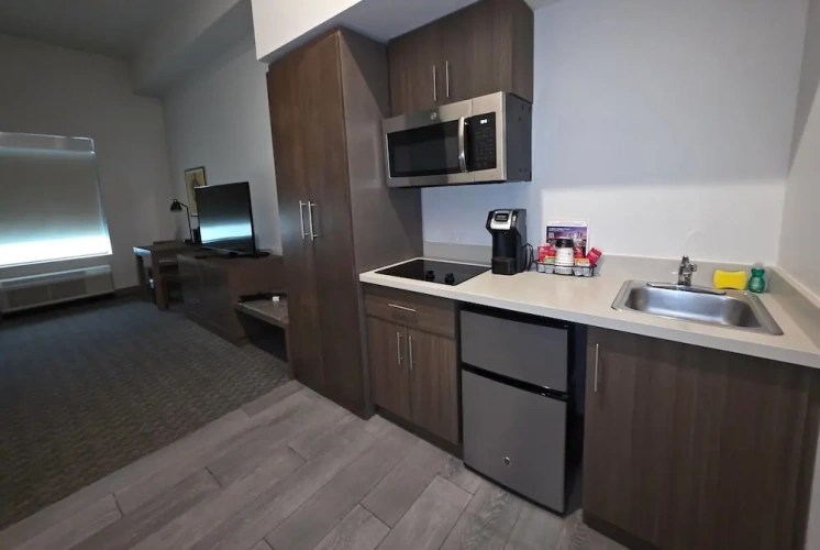 Quadruple Suite