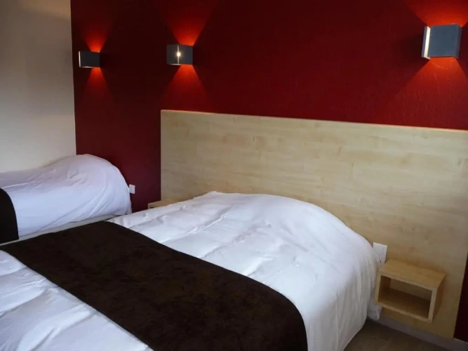 Standard Triple room