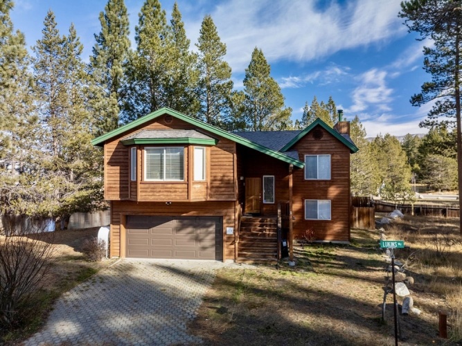 4 Bedrooms Cottage