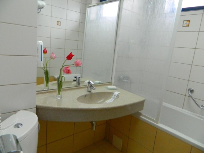 1 Bedroom Suite with balcony and with river view
