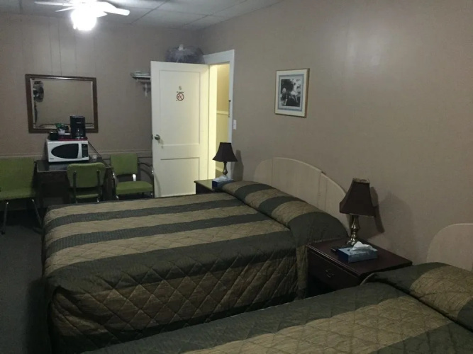Kings Hotel & Motel